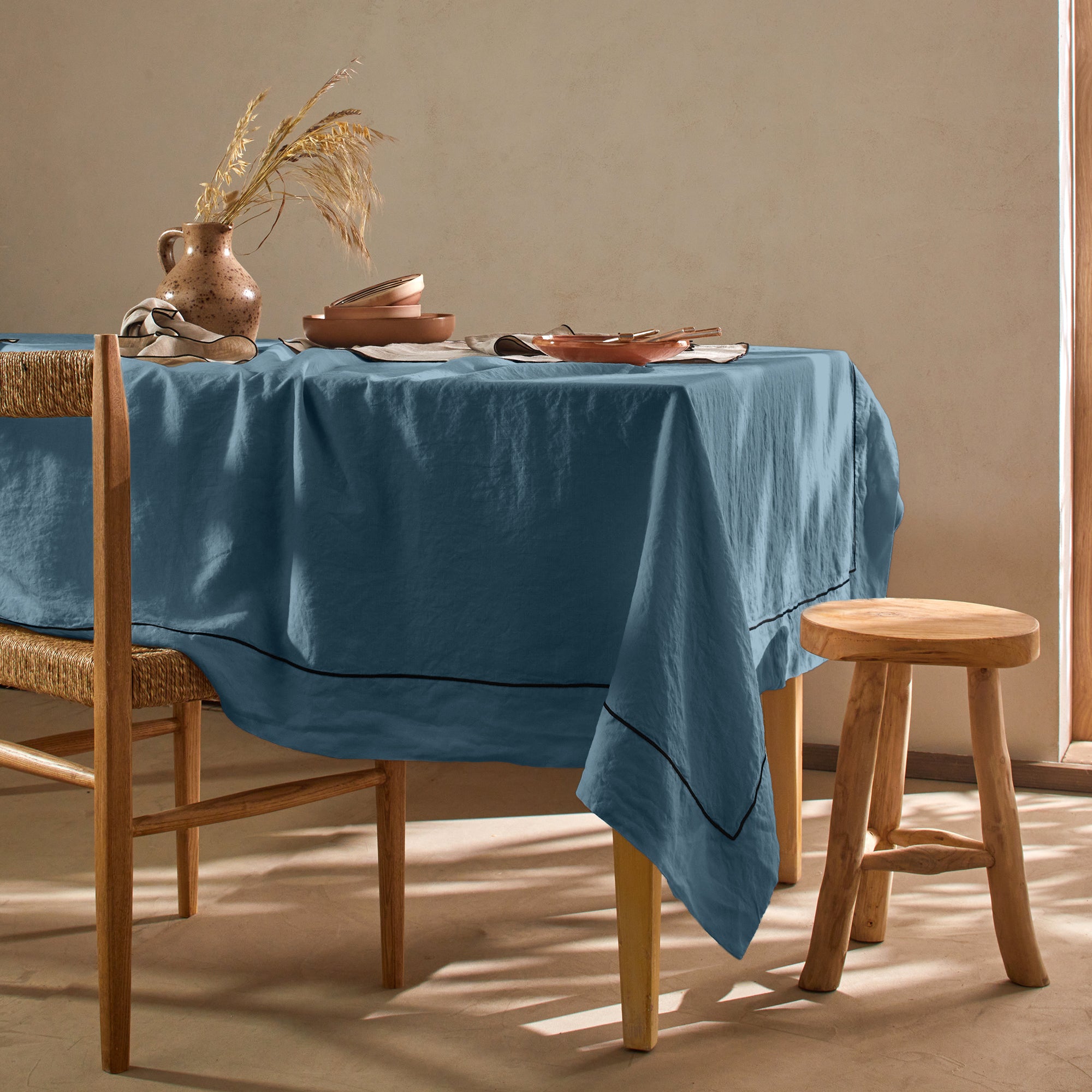 Linen Bourdon Edge Tablecloth