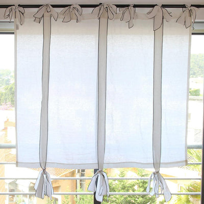 The curtains with knots