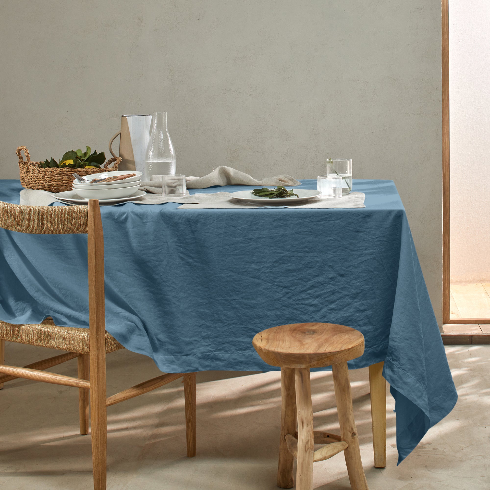 Basic Linen tablecloth in blue | Linenshed