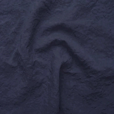Swatch pour chemin de table lin lavé à volants bleu nuit