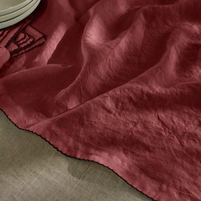 Chemin de table en lin bordure crochet brique