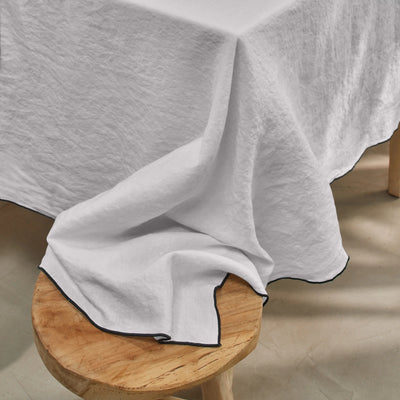 Nappe sur mesure avec bourdon en lin gris minéral