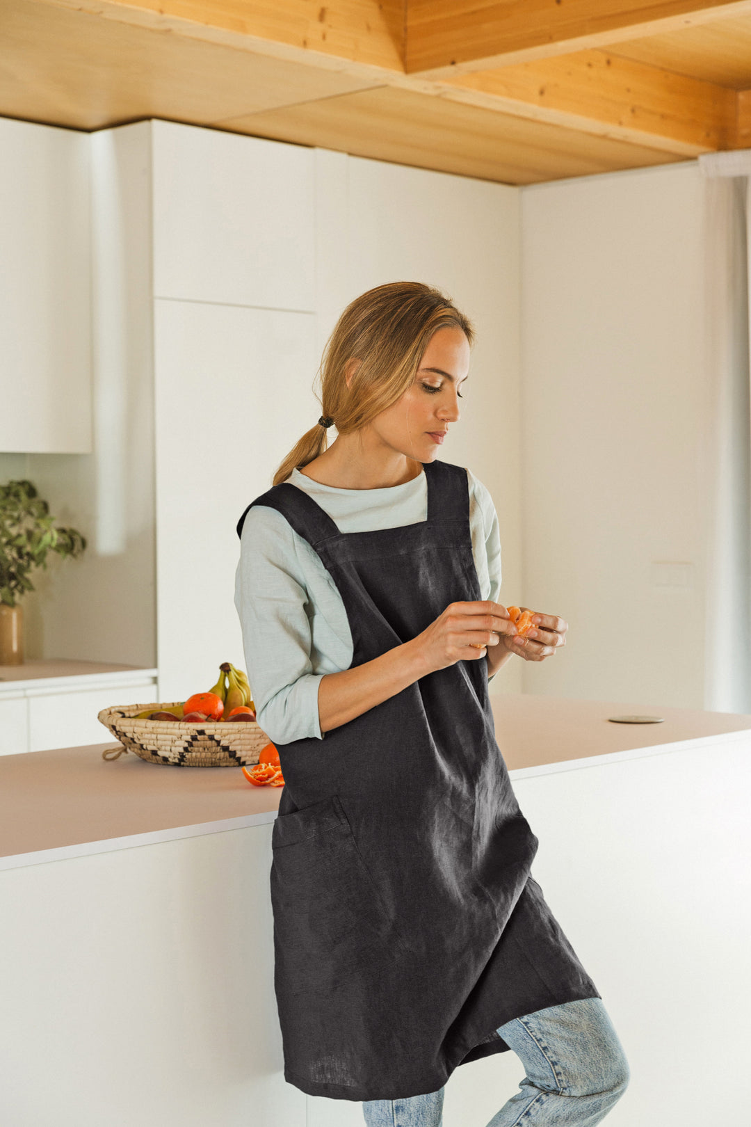 Japanese apron in high-quality French linen | Linenshed
