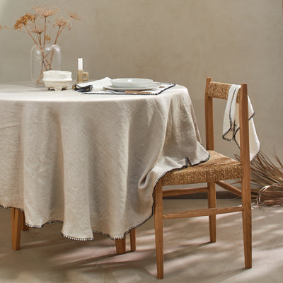 Nappe ronde sur mesure en lin avec point de cheval naturel