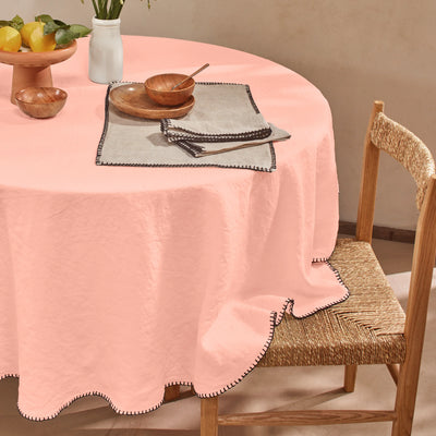 Nappe sur mesure ronde en lin lavé avec point de cheval rose