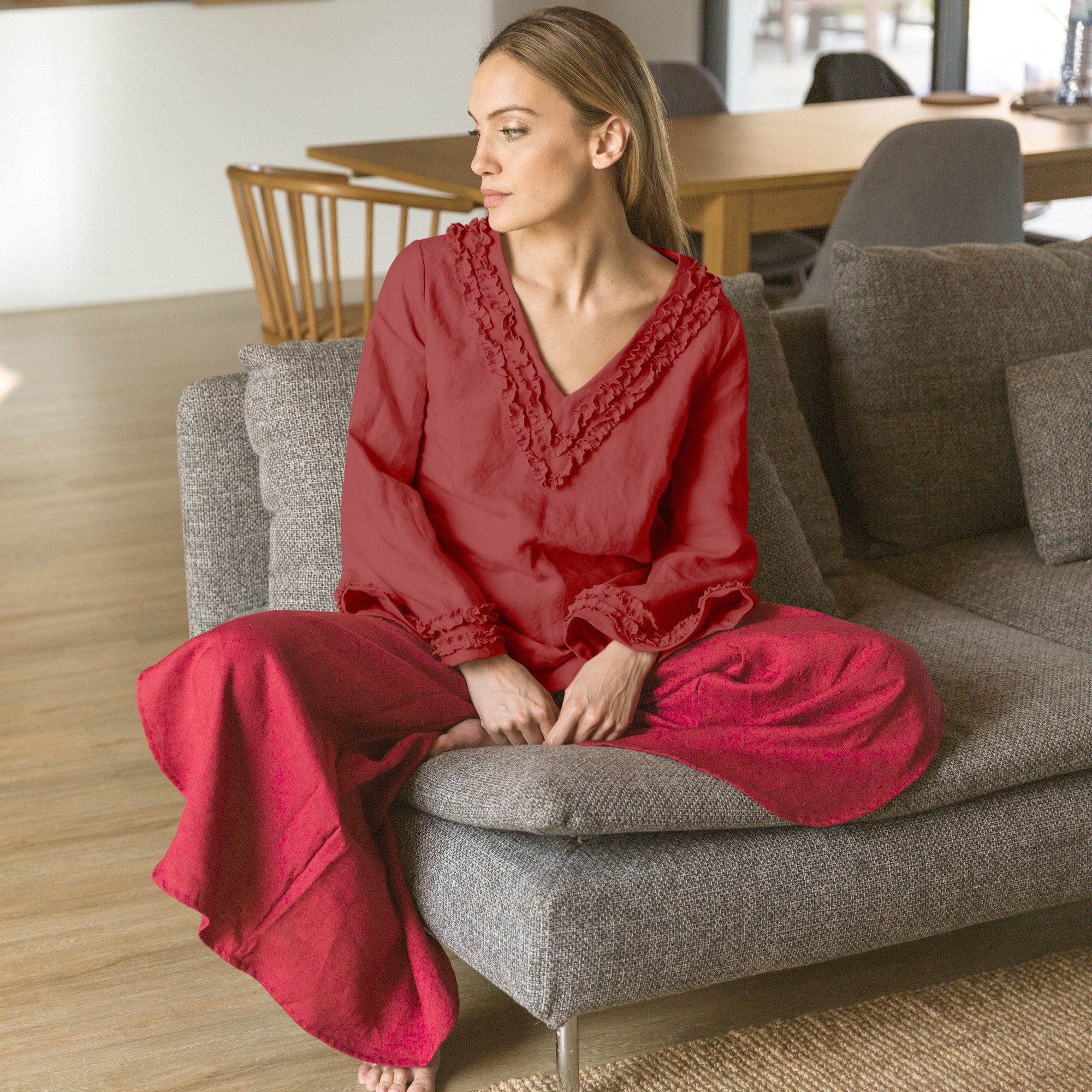 Short Ruffled Linen nightgown red brick | Linenshed