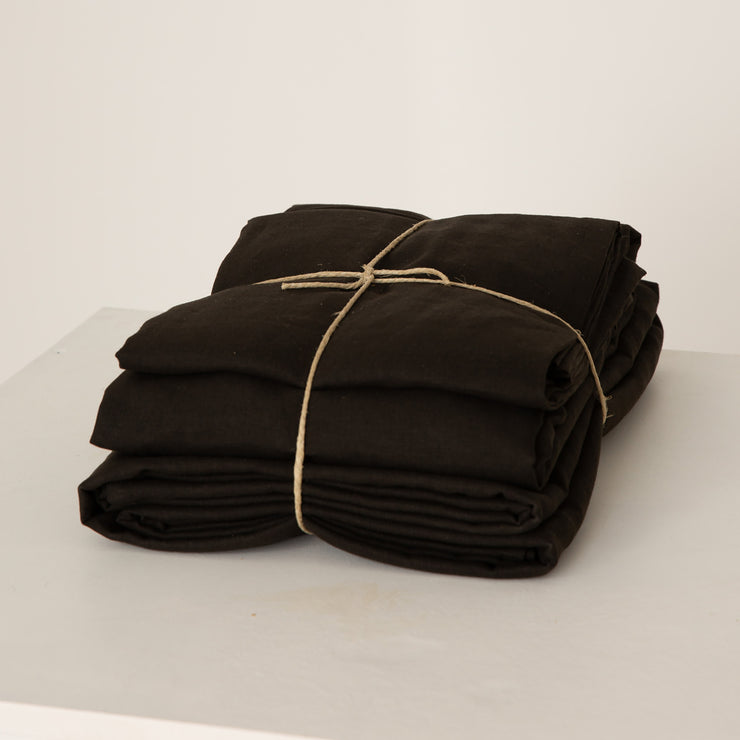 100 % Linen Sheets set in Jet Black - Linenshed