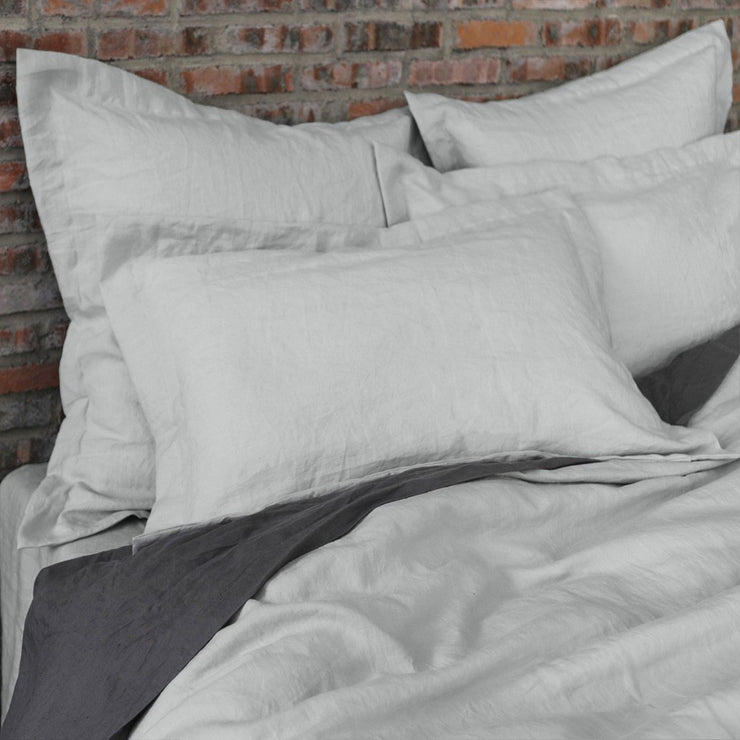 Flanged Linen Pillowcases pair